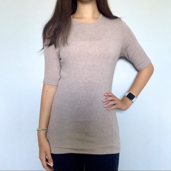 WILFRED - Aritzia T-Shirt - Picture 1 of 5